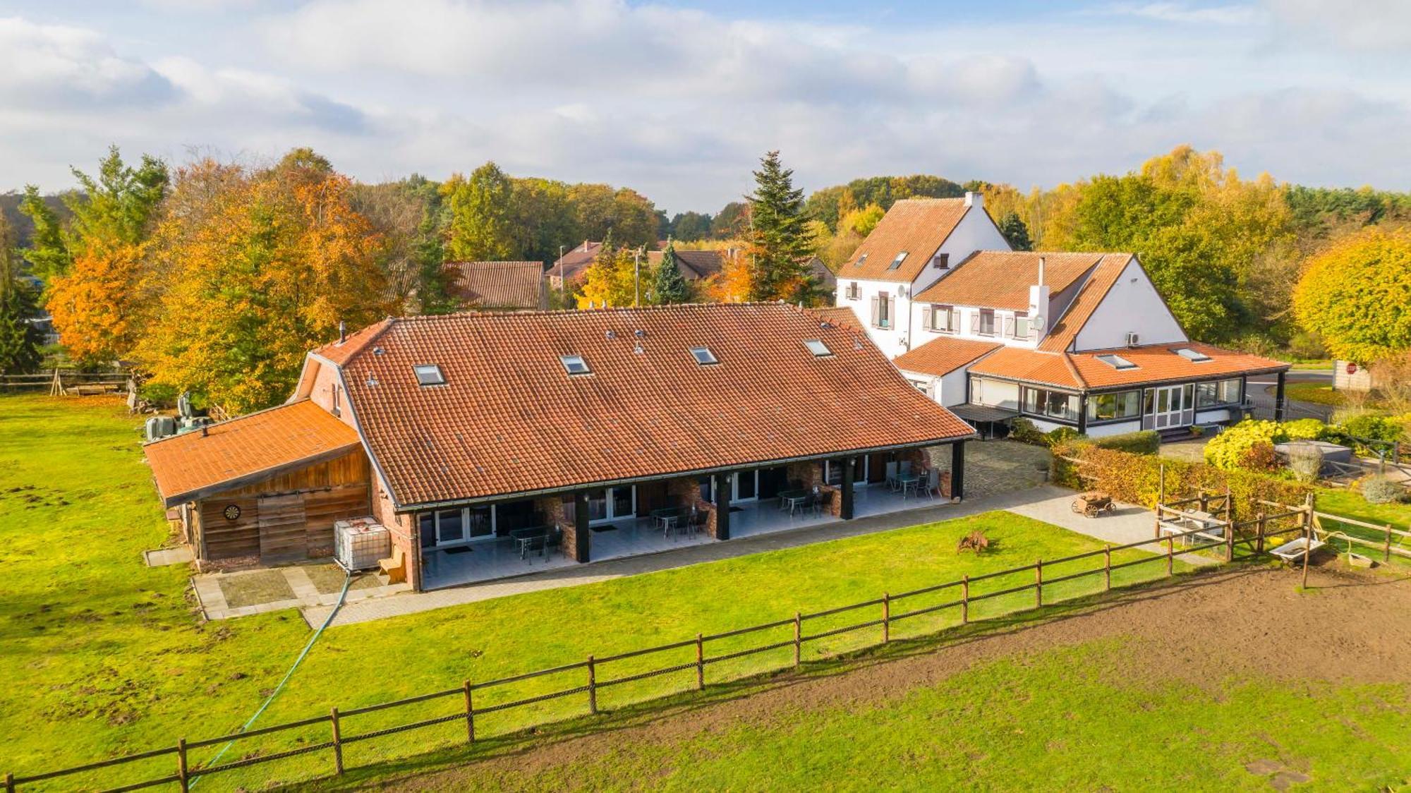 B&B De Kroonhoeve Беринген Екстериор снимка