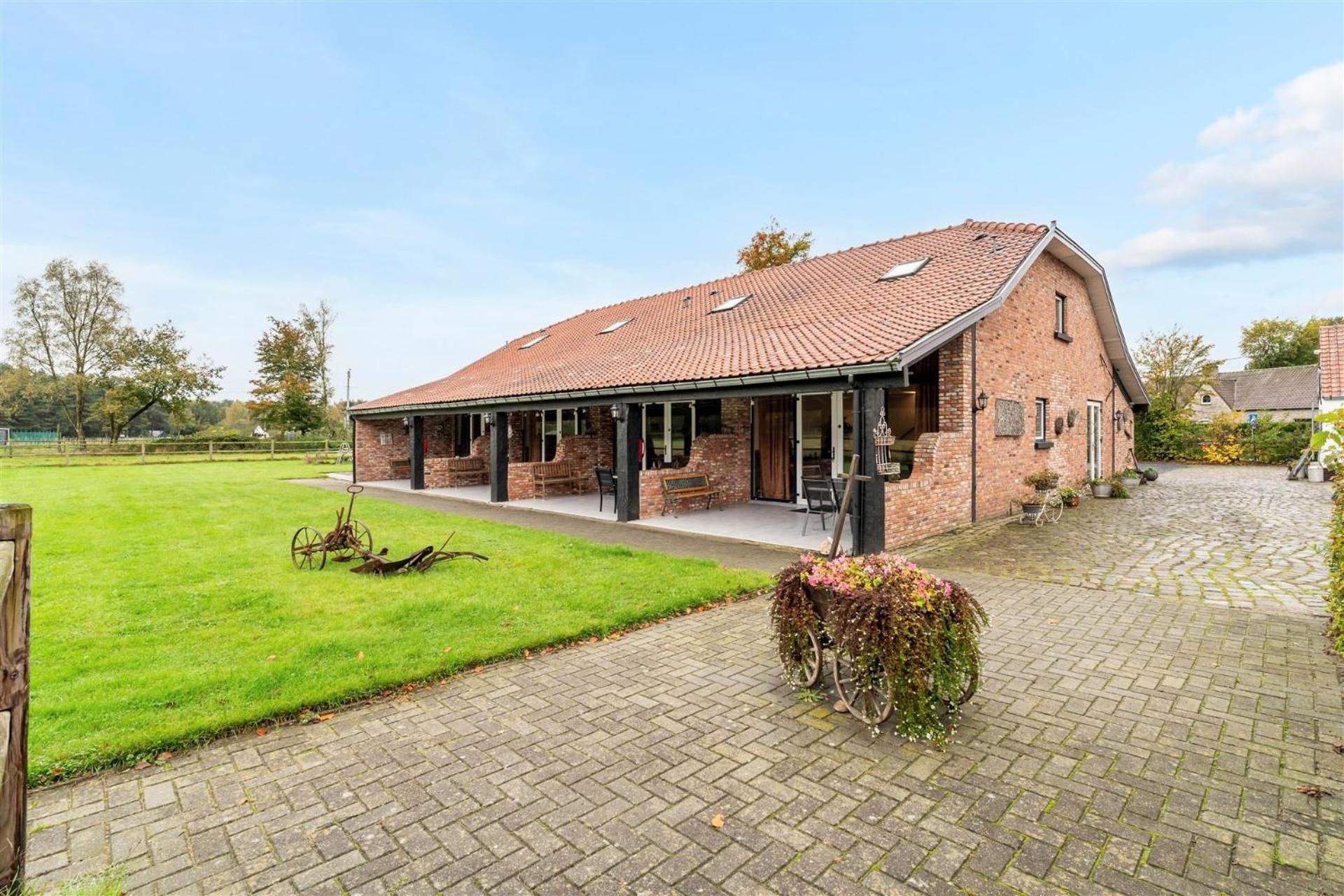 B&B De Kroonhoeve Беринген Екстериор снимка