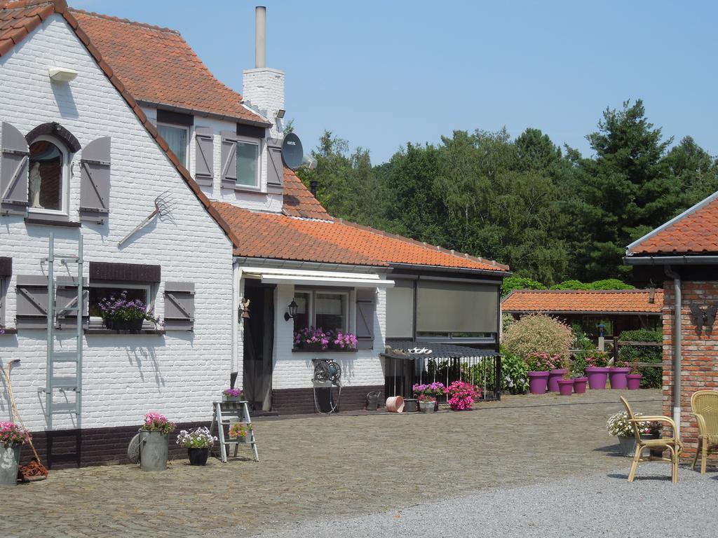 B&B De Kroonhoeve Беринген Екстериор снимка