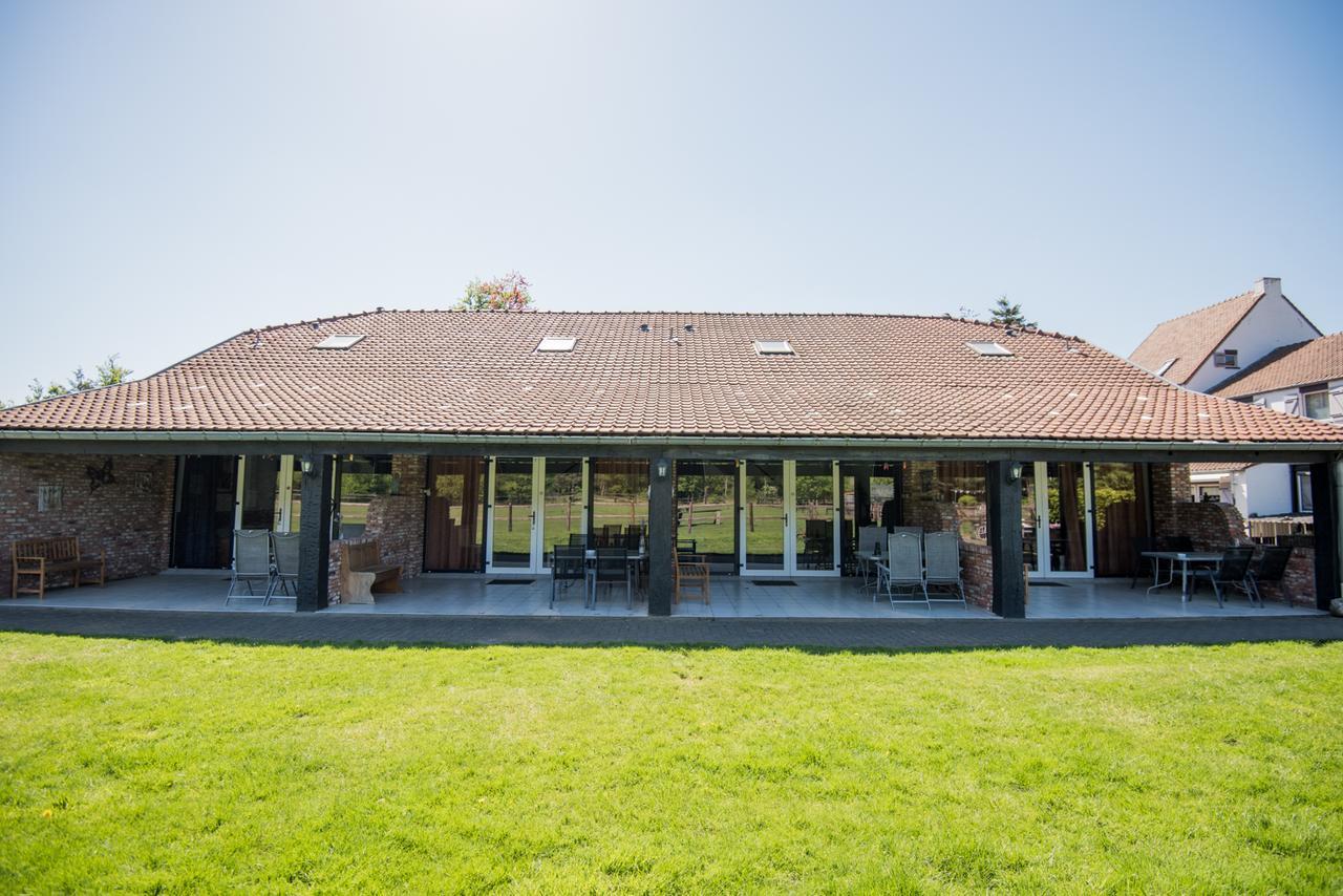 B&B De Kroonhoeve Беринген Екстериор снимка